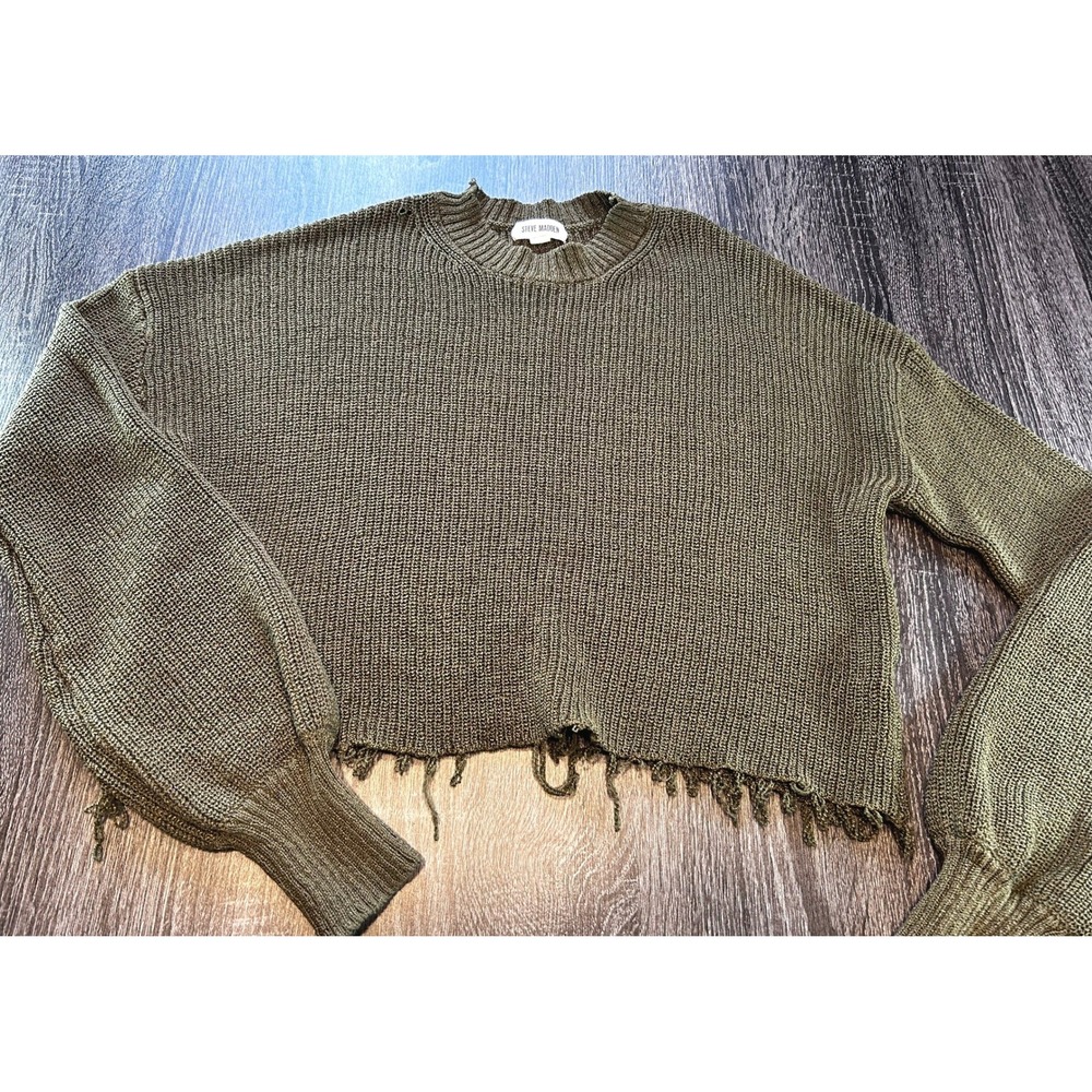 Steve Madden Olive Green Knit‎ Cropped Sweater Frayed Hem Long Sleeve Size L